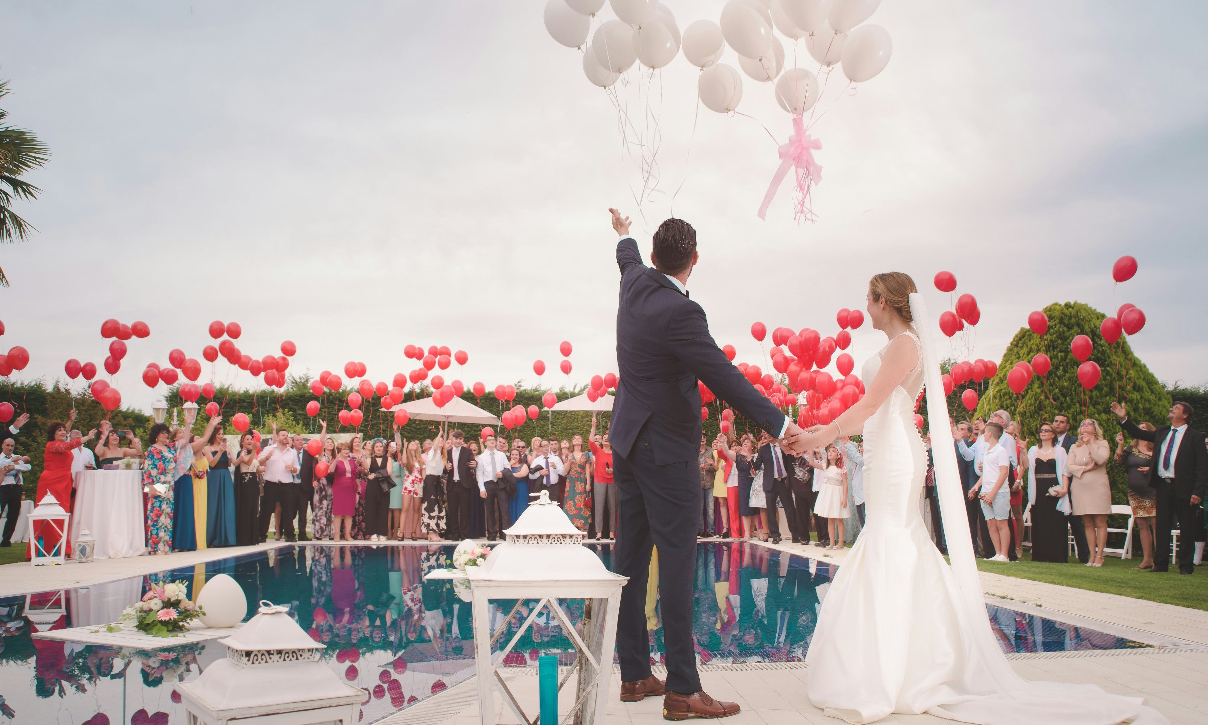 Lookbook : idées de tenues pour un mariage chic et stylé