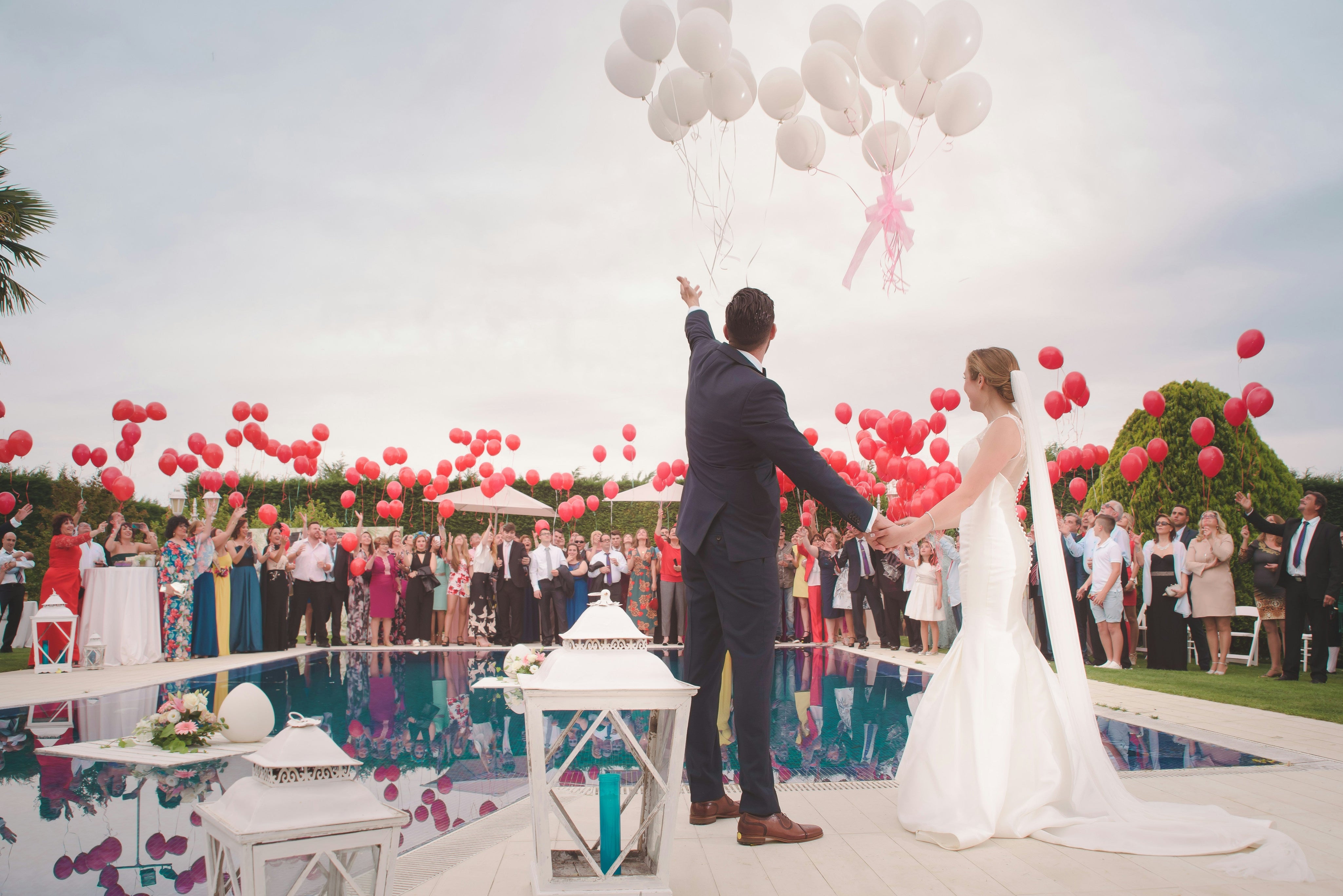 Lookbook : idées de tenues pour un mariage chic et stylé