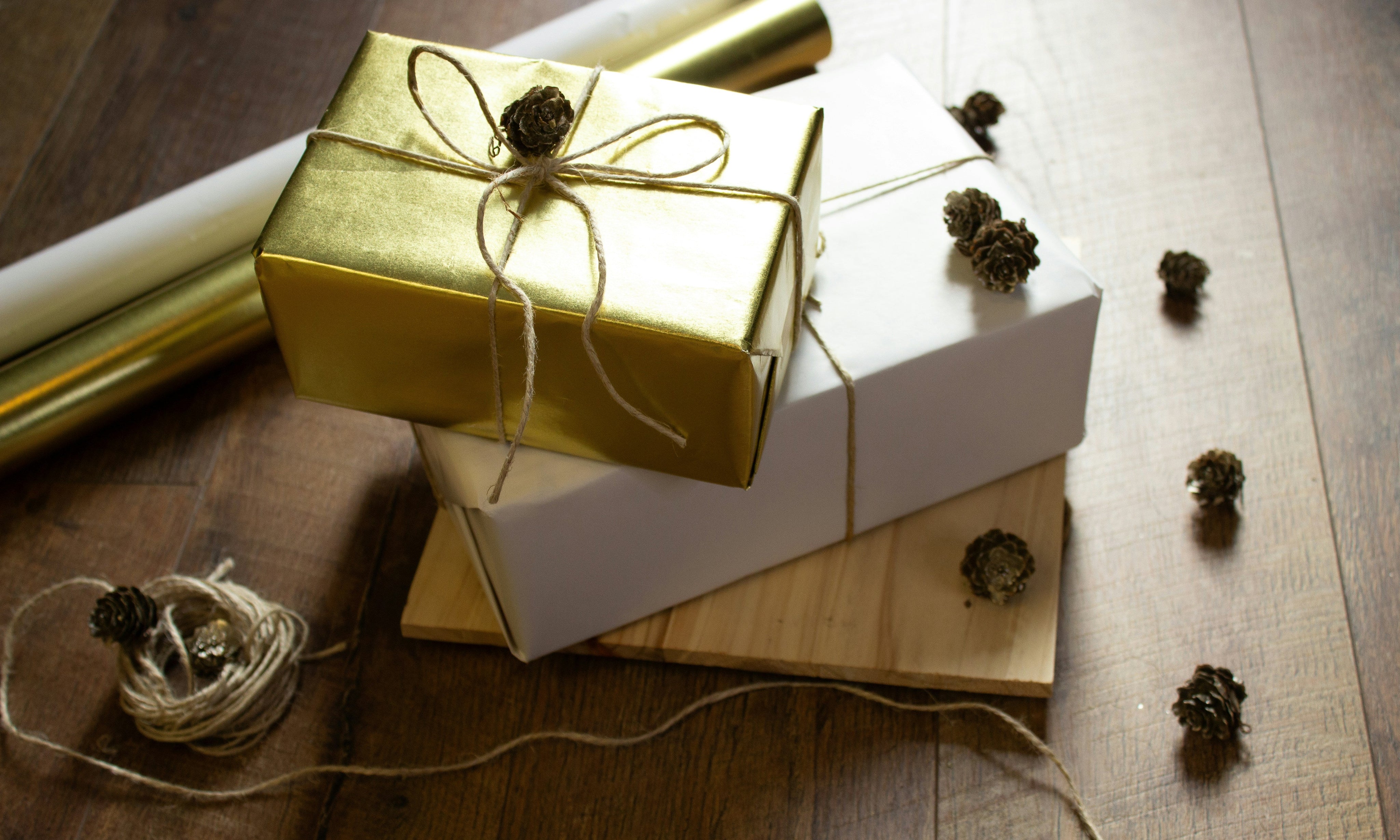 Cadeaux cocooning à offrir : idées douces et réconfortantes pour petits et grands