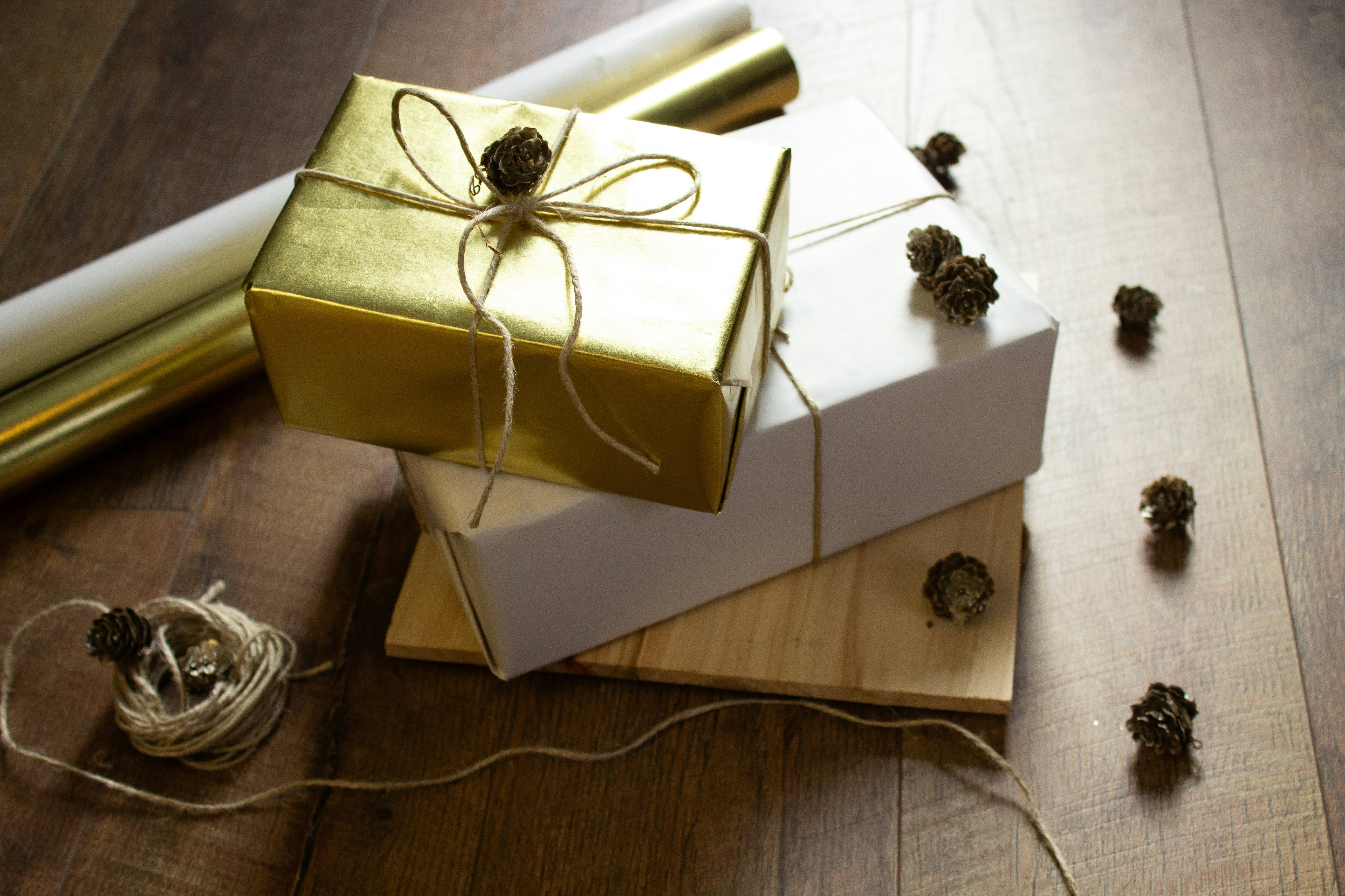 Cadeaux cocooning à offrir : idées douces et réconfortantes pour petits et grands