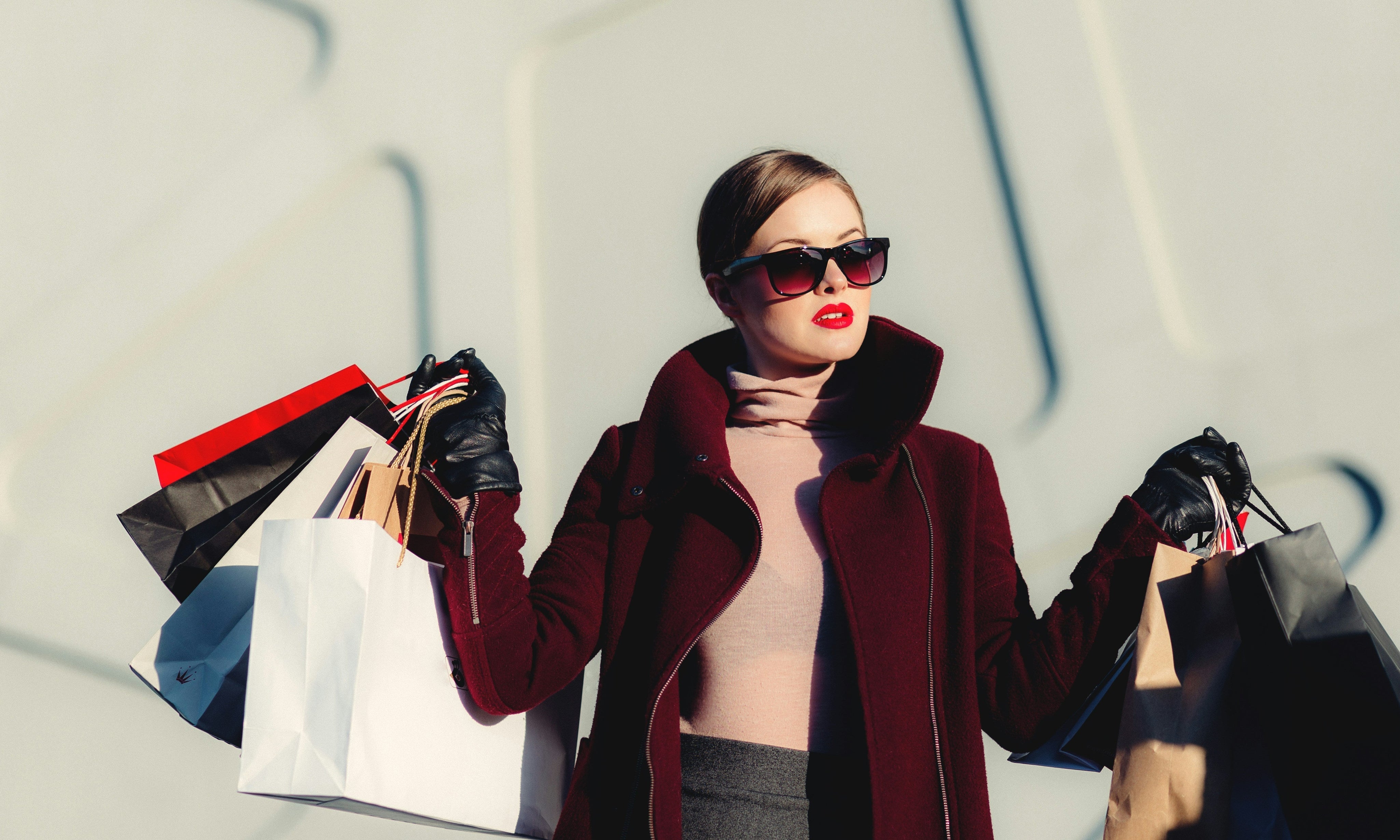 Comment avoir du style sans se ruiner : conseils mode petit budget