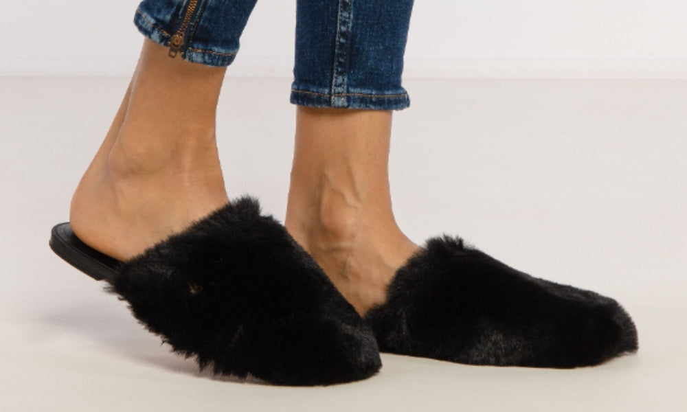 Claquette fourrure : Chic et douillette !