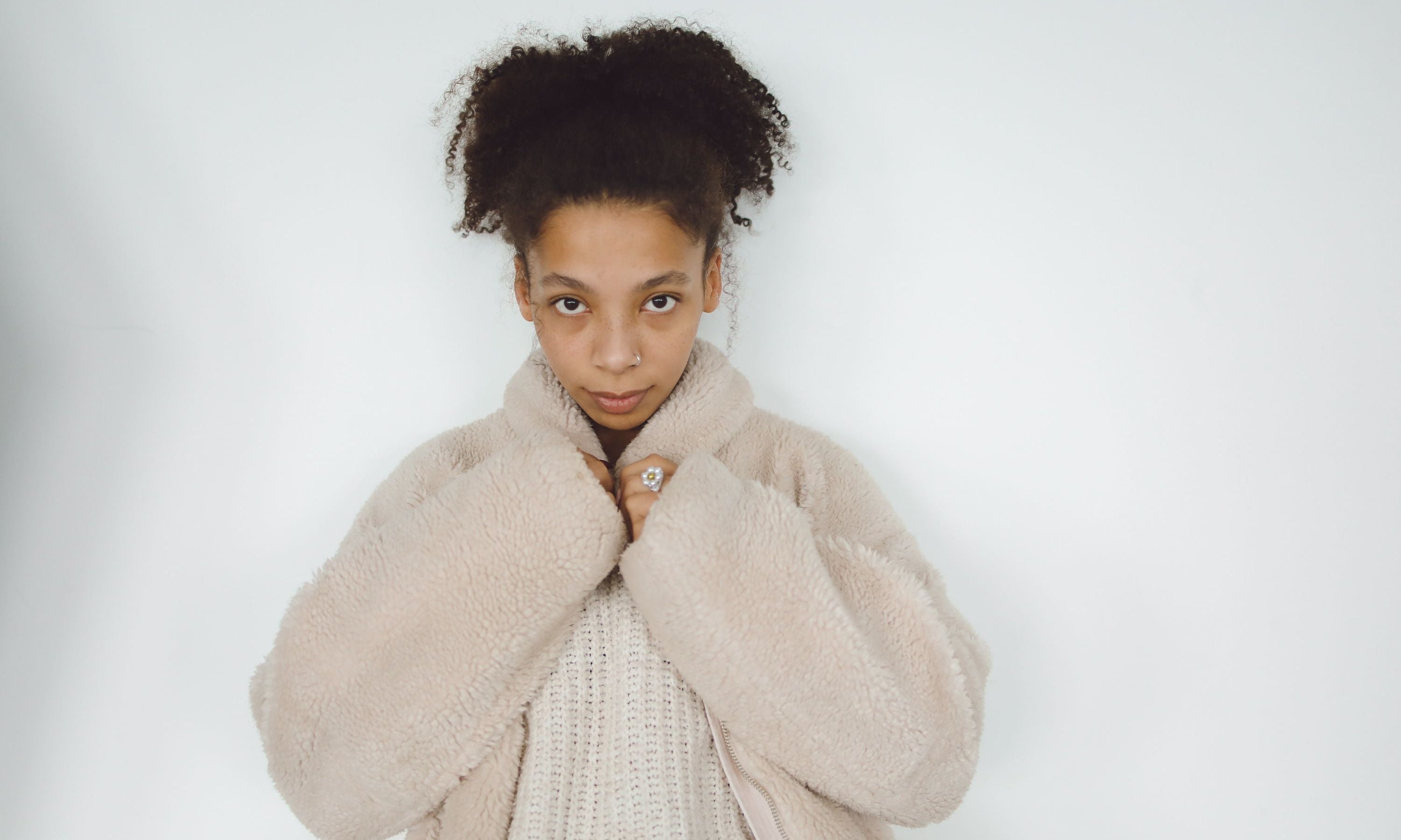 Les vêtements pilou pilou : le secret pour passer un hiver cosy