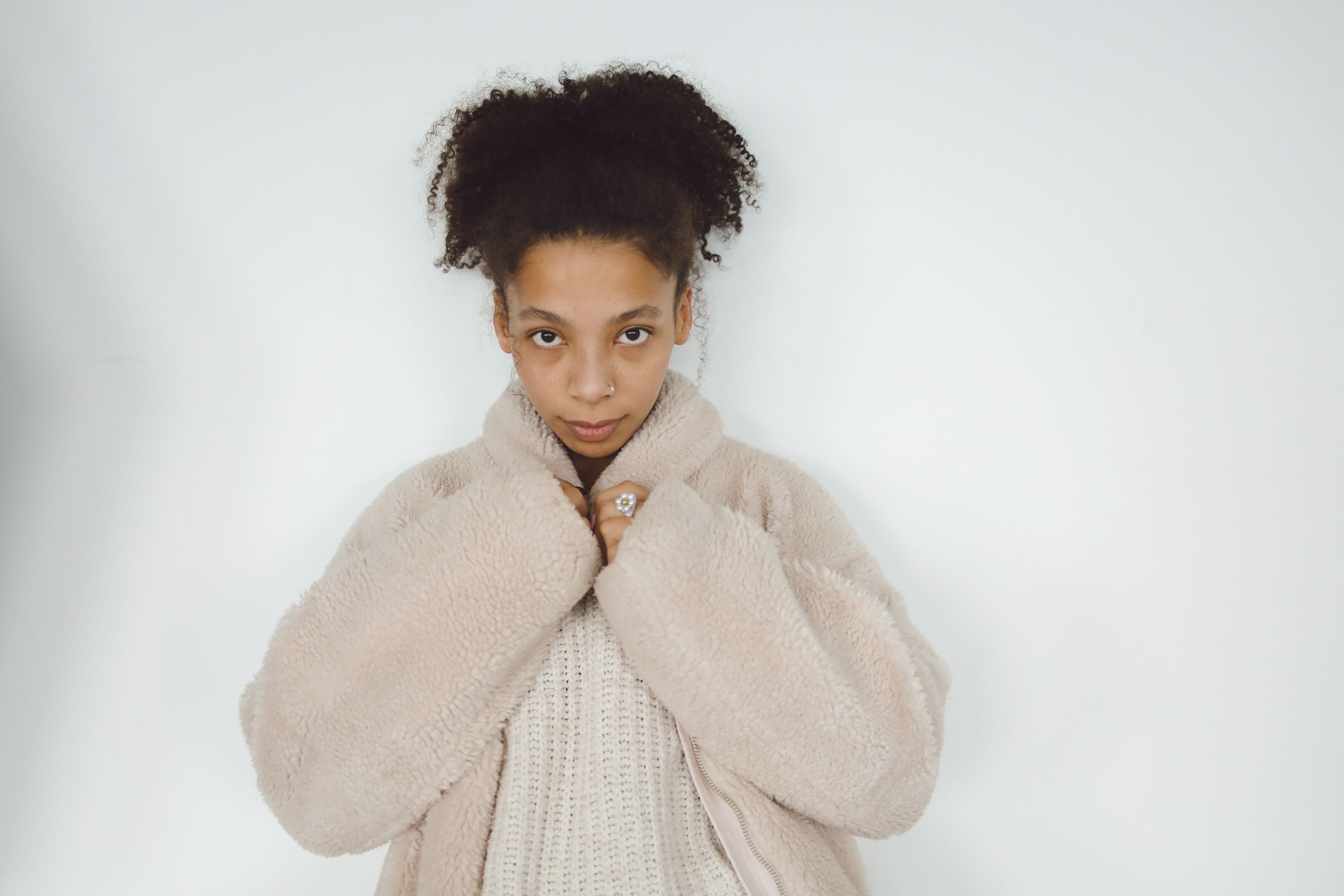 Les vêtements pilou pilou : le secret pour passer un hiver cosy