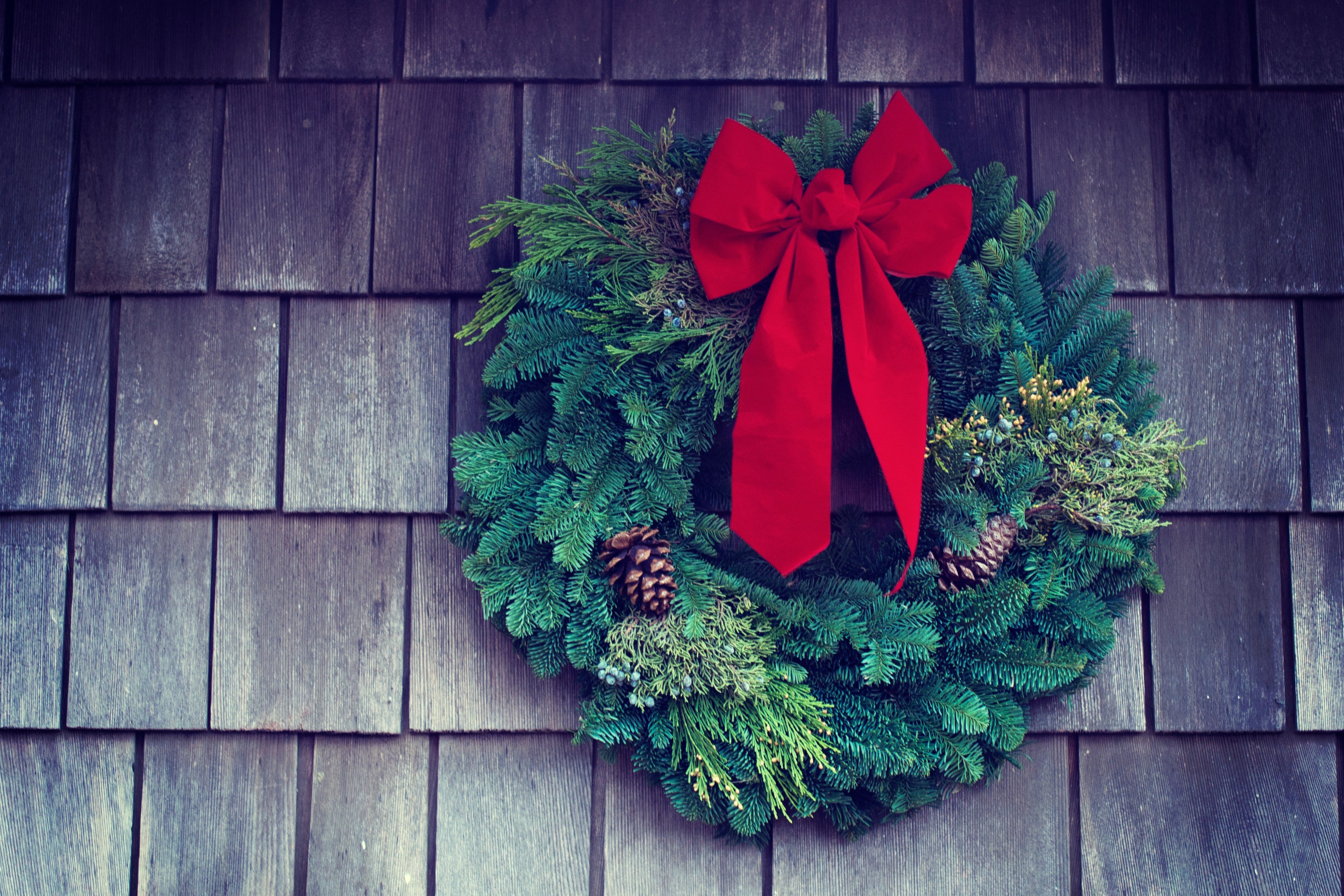 10 idées de décoration de Noël simples et élégantes à petit budget