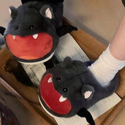 Chaussons Pilou Pilou noirs avec intérieur rouge
