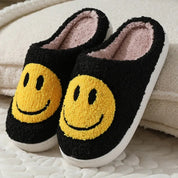 Chaussons pilou pilou smile noir et lanc
