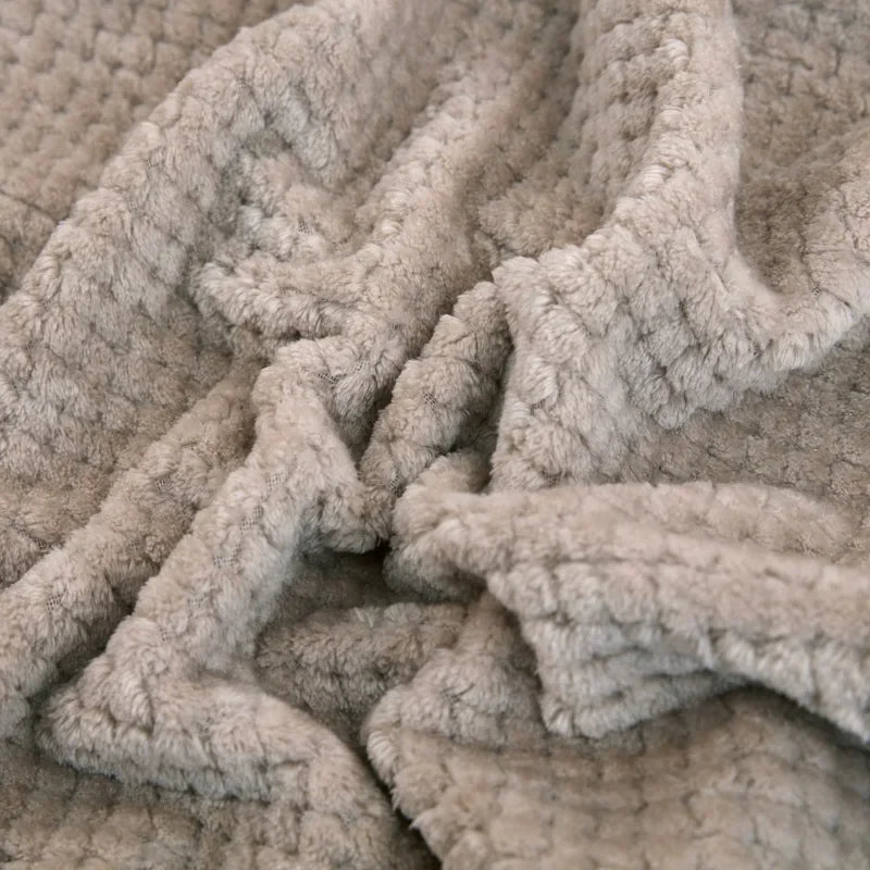 Couverture en velours chaude et soyeuse idéale pour les soirées d’hiver