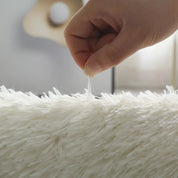 Gros plan sur la texture fluffy du tapis