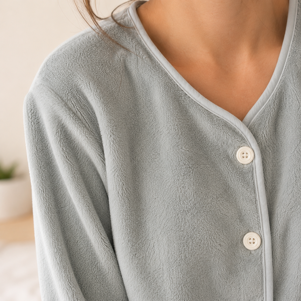 Haut de pyjama bleu clair cocooning femme confortable