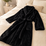 Peignoir de bain femme en matière pilou pilou noire