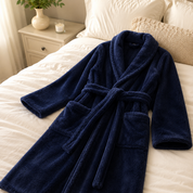 Peignoir femme chaud bleu marine en matière pilou pilou