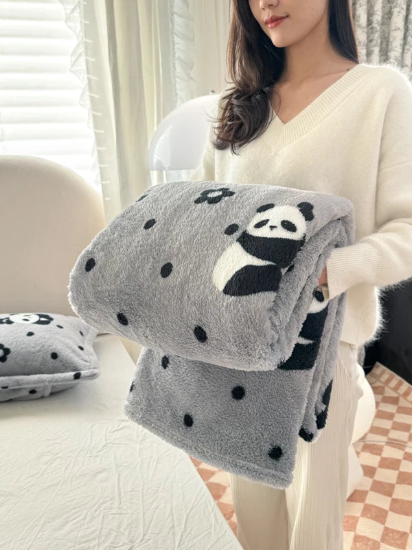 Plaid cocooning à motif panda