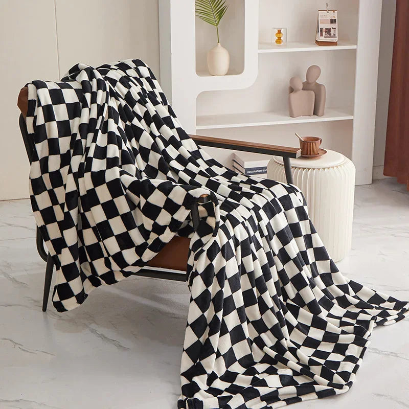 Plaid graphique noir et blanc pour salon