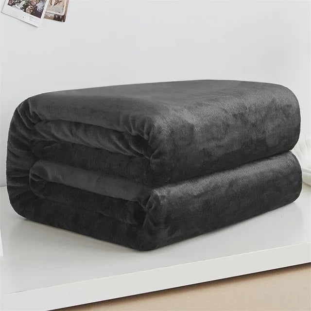 Plaid moelleux noir doux et élégant pour canapé ou lit
