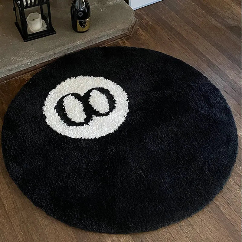 Tapis Cocooning 8 Ball noir et blanc