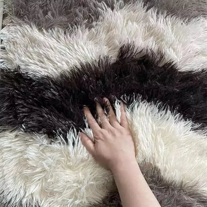 Tapis Cocooning Vagues Douillettes noir gris et blanc
