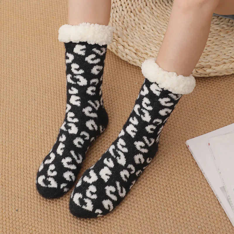 chaussettes pilou pilou léopard noir
