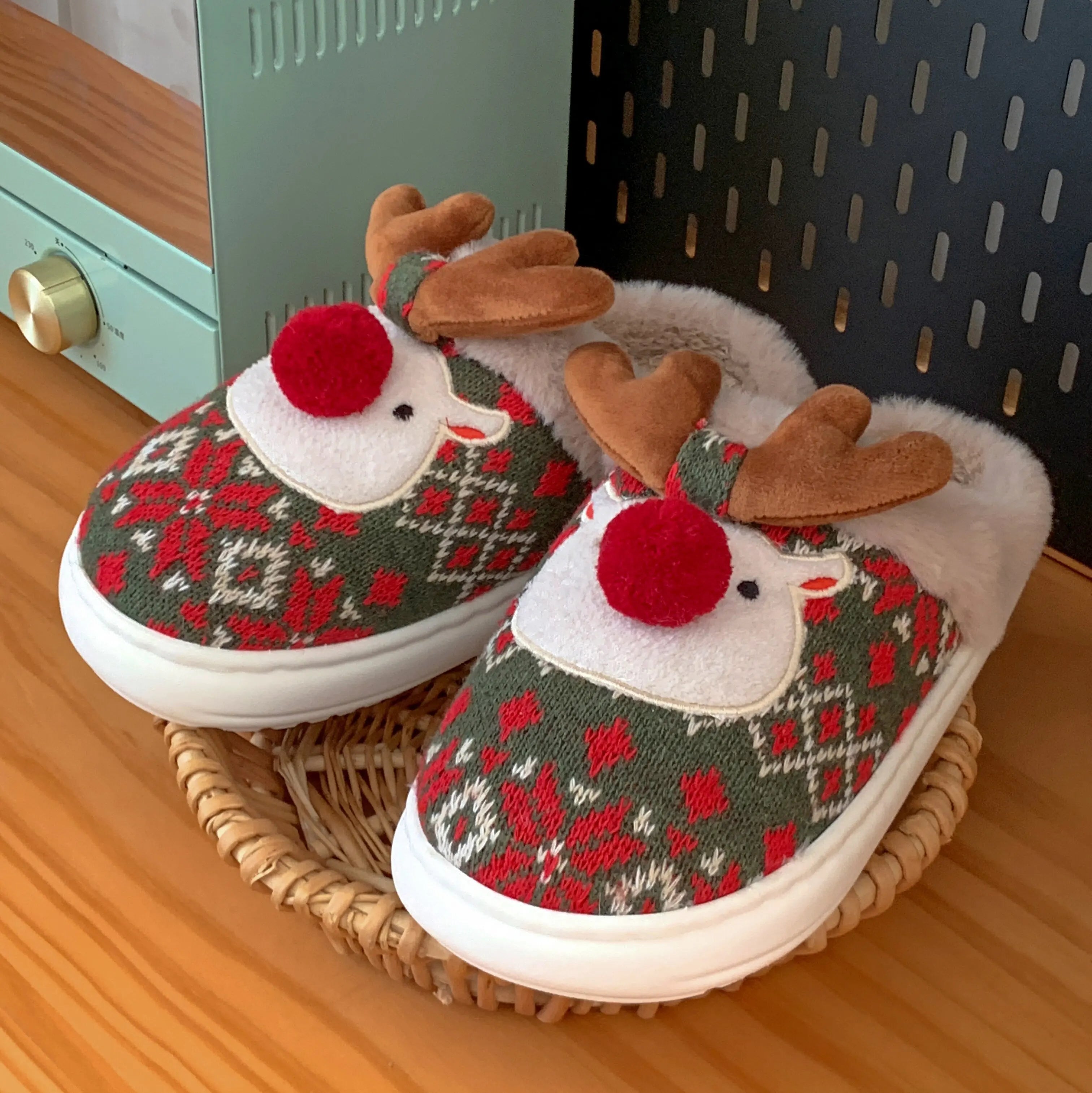 chaussons de maison renne de Noël confortables et chauds