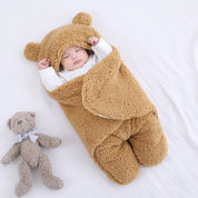 Couverture d emmaillotage marron pour bébé en matière Pilou Pilou