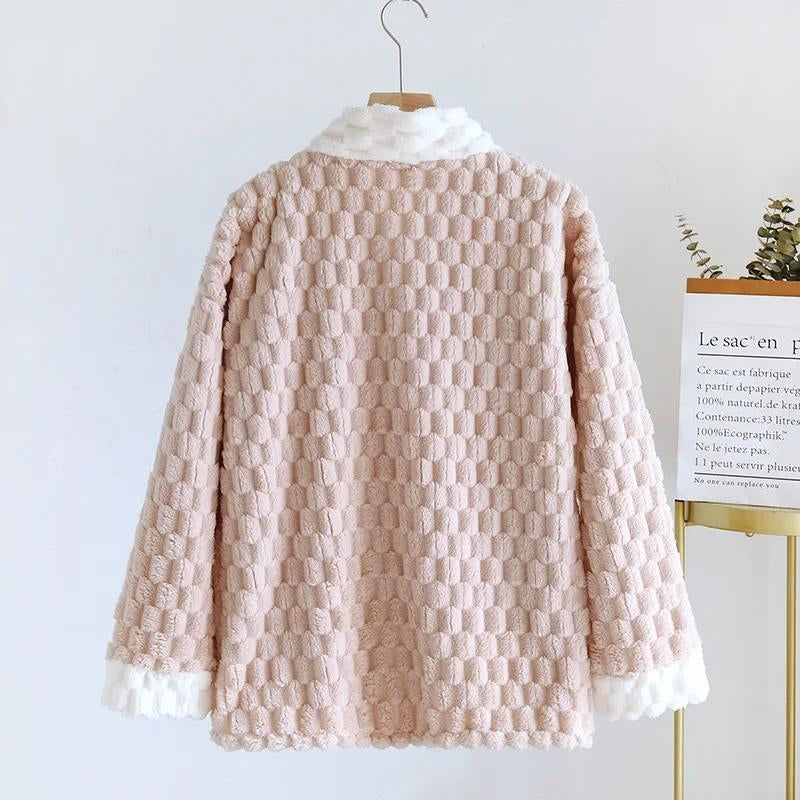 Pull pyjama de couleur rose clair en matière Pilou Pilou