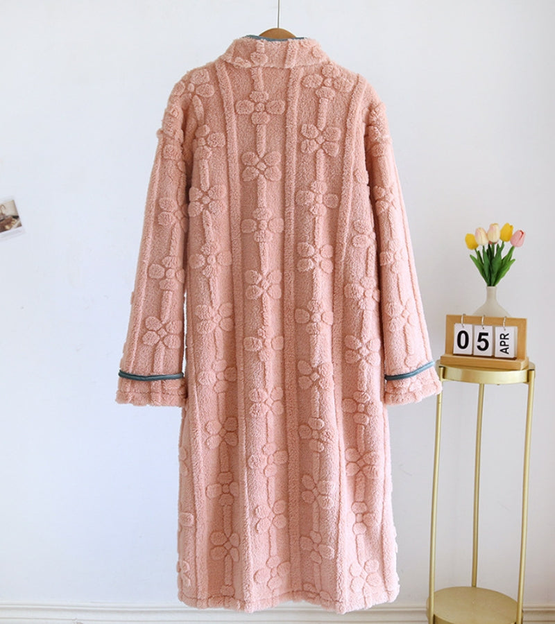 Peignoir rose pour femme en matière polaire