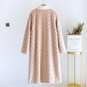 Robe de chambre de couleur rose en laine de Pilou Pilou pour femme