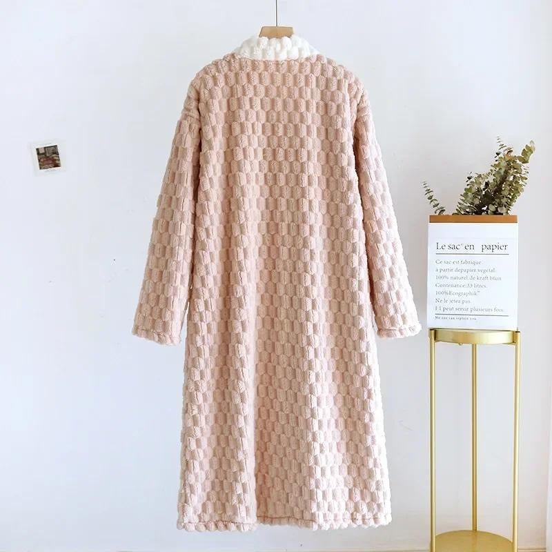 Robe de chambre de couleur rose en laine de Pilou Pilou pour femme