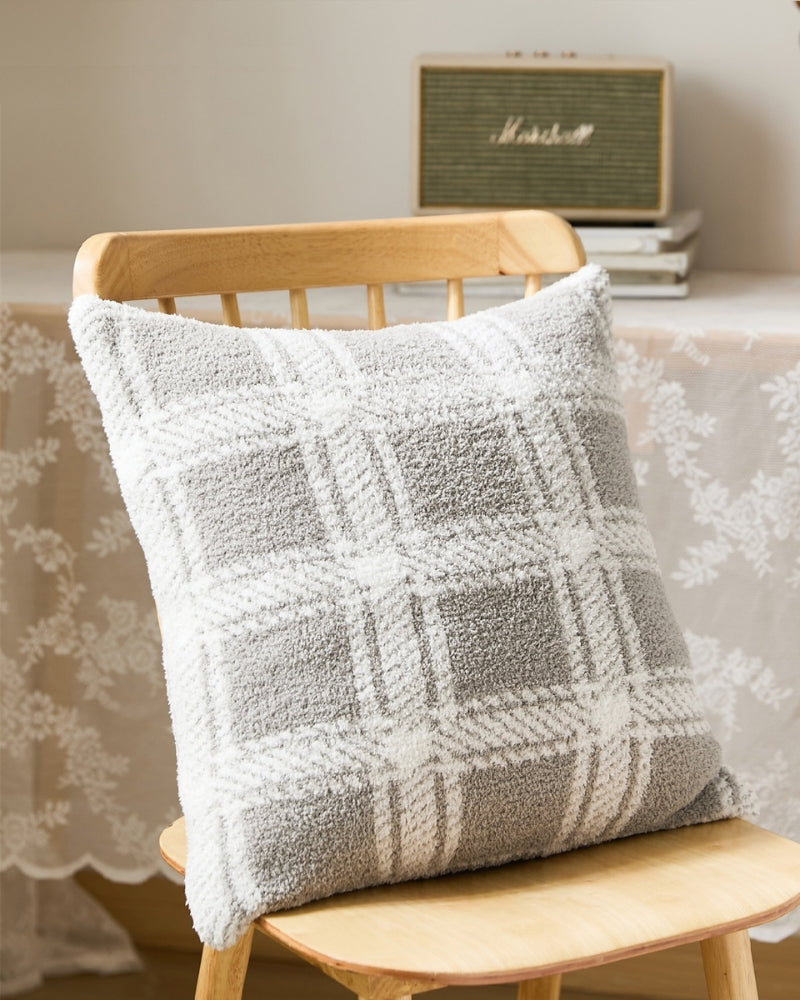 Coussin fourrure gris
