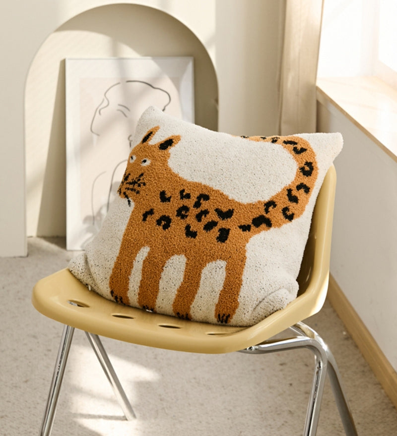 Oreiller avec motif de tigre en matière Pilou Pilou