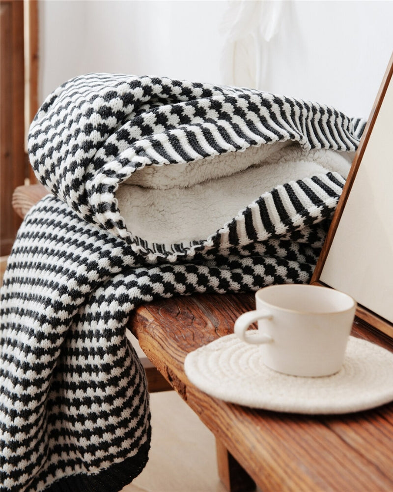 Plaid cocooning à carreaux pour canapé