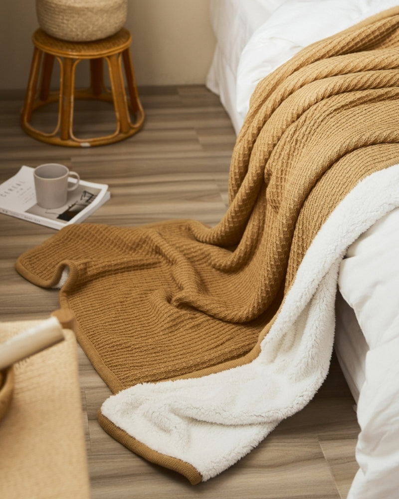 Plaid en fausse fourrure de couleur marron