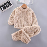 Pyjama doux et chaud pour enfant