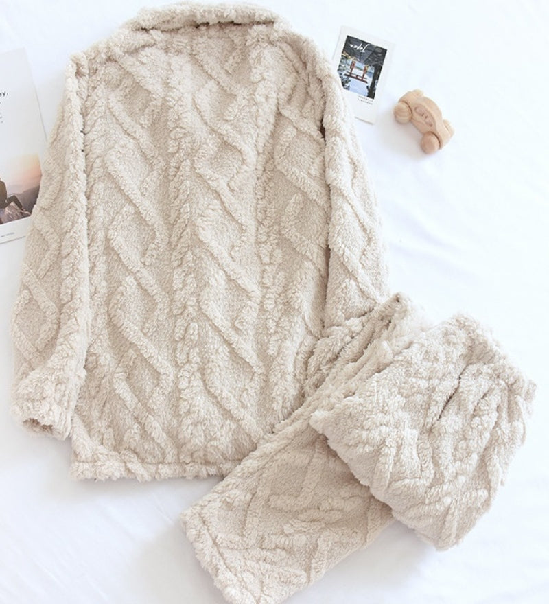 Pyjama en matière flanelle avec motifs croisés style carreaux pour femme