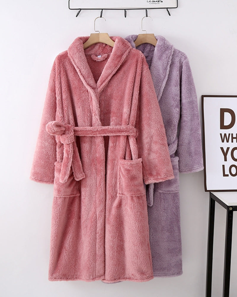 Robe de chambre violette toute douce