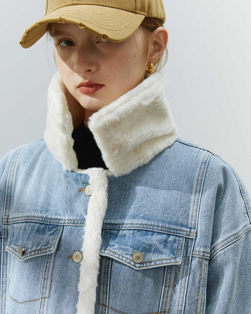 Veste en jean avec un col en mouton
